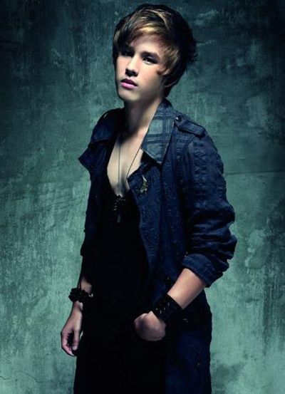 HAIR WORLD vol. 4 no. 34 July 2011