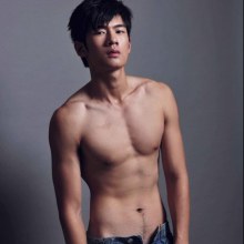 ตี๋ๆ หุ่นบางๆ บ้างนะครับ คริๆ