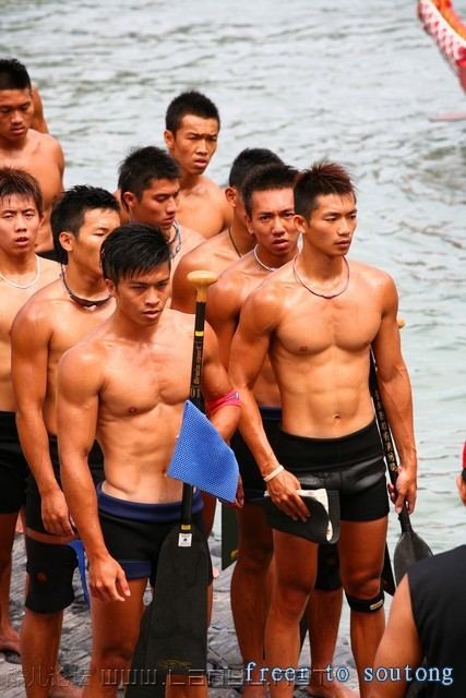 แข่งพายเรือกับหนุ่มใต้หวัน