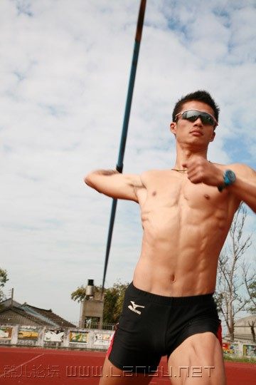 เย็นนี้อิ่มกับหนุ่มๆใต้หวัน