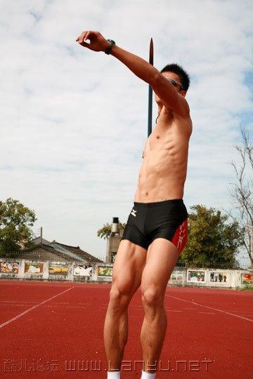 เย็นนี้อิ่มกับหนุ่มๆใต้หวัน