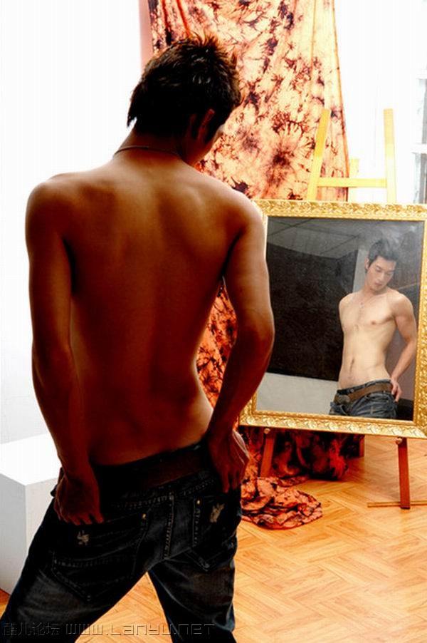 เย็นนี้อิ่มกับหนุ่มๆใต้หวัน