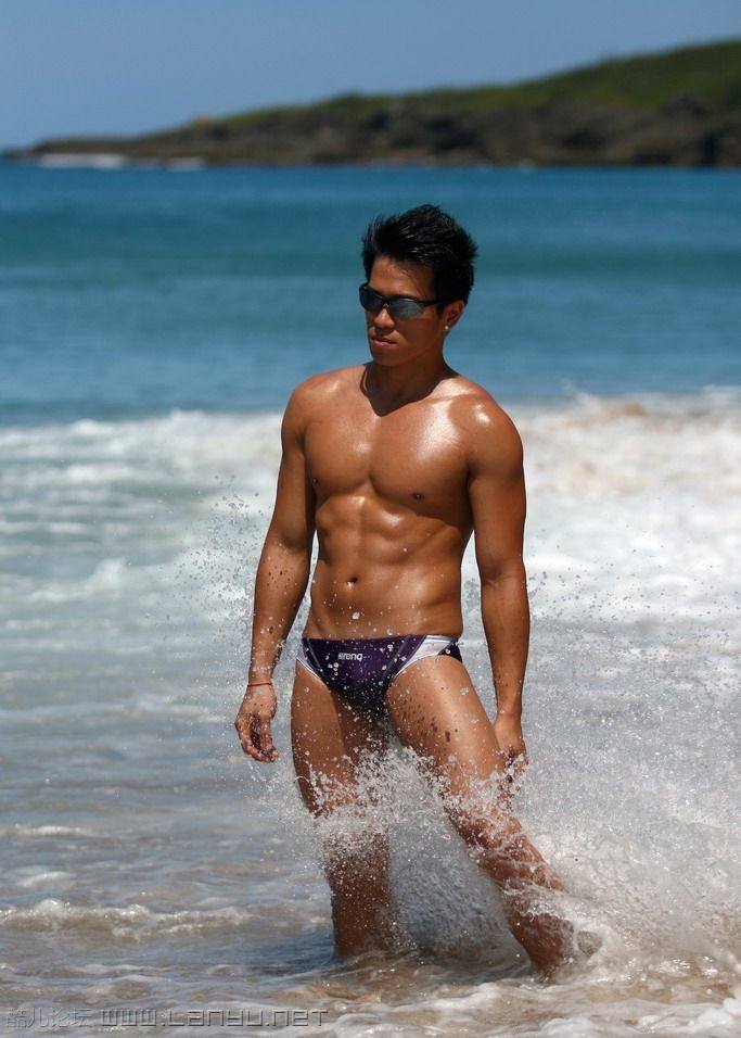 เย็นนี้อิ่มกับหนุ่มๆใต้หวัน