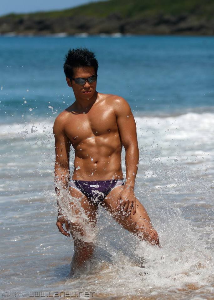 เย็นนี้อิ่มกับหนุ่มๆใต้หวัน