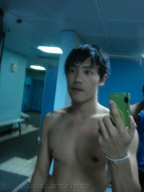 เย็นนี้อิ่มกับหนุ่มๆใต้หวัน