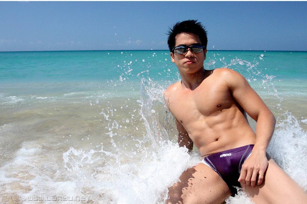 เย็นนี้อิ่มกับหนุ่มๆใต้หวัน