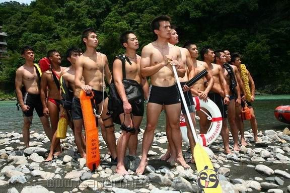 เย็นนี้อิ่มกับหนุ่มๆใต้หวัน