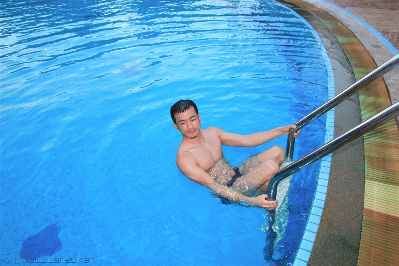 เย็นนี้อิ่มกับหนุ่มๆใต้หวัน