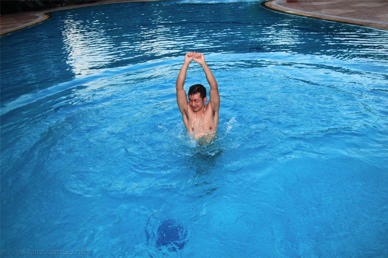 เย็นนี้อิ่มกับหนุ่มๆใต้หวัน