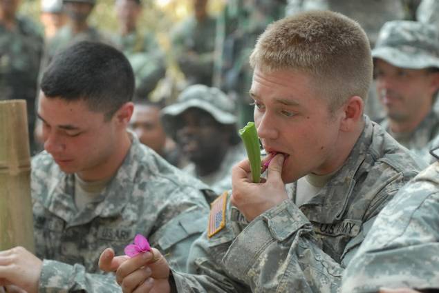 ทหารต่างชาติอึ้ง วิธีเอาตัวรอด แบบฉบับ ทหารไทย