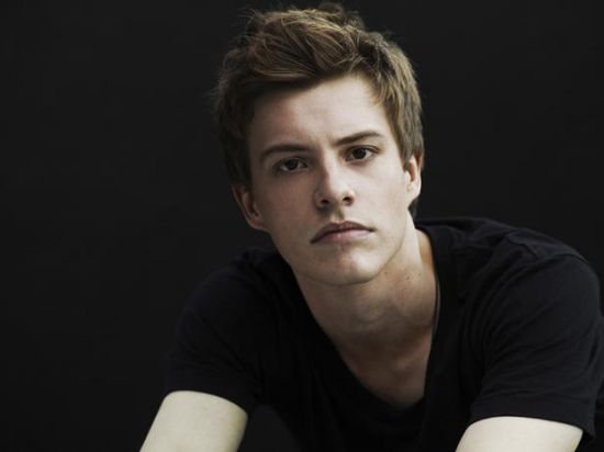 xavier samuelหรือRiley BiersจากThe Twilight Saga: Eclipse