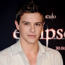 xavier samuelหรือRiley BiersจากThe Twilight Saga: Eclipse