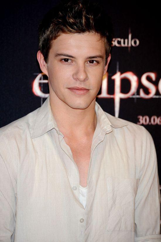 xavier samuelหรือRiley BiersจากThe Twilight Saga: Eclipse