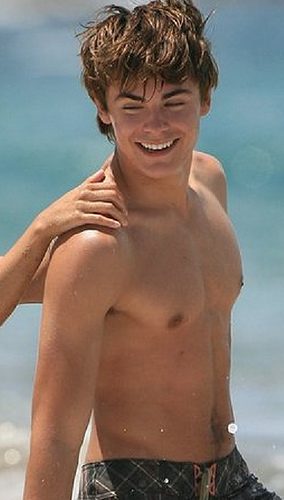 แฟนคลับหนุ่ม zac efron เชิญครับ