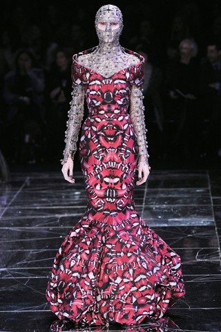 รำลึกผลงาน Alexander McQueen : Autumn/Winter 2009-10