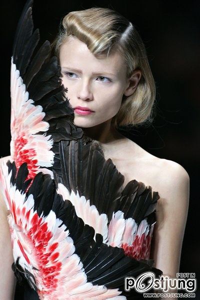 The Best designer of this century Part I (Alexander McQueen)
