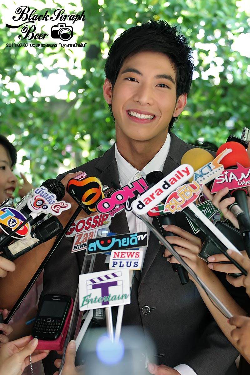 โตโน่ & ทีมนักแสดงบวงสรวงเปิดกล้องละครเรื่องใหม่..บุหงาหน้าฝน