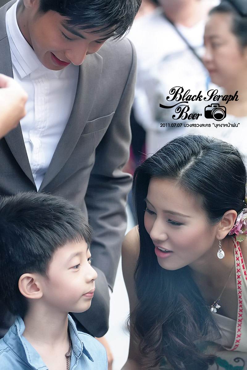 โตโน่ & ทีมนักแสดงบวงสรวงเปิดกล้องละครเรื่องใหม่..บุหงาหน้าฝน