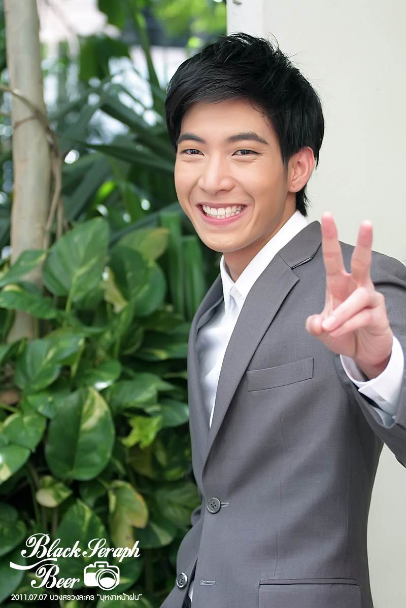 โตโน่ & ทีมนักแสดงบวงสรวงเปิดกล้องละครเรื่องใหม่..บุหงาหน้าฝน