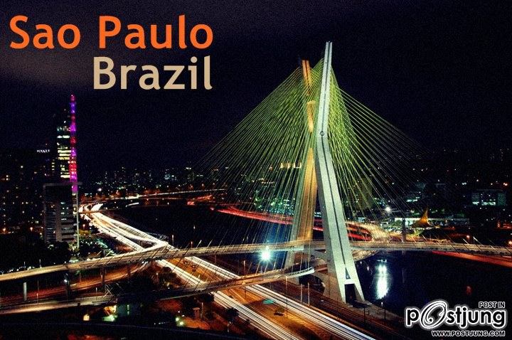 19 August 2011 " ฟ้า " เดินทางไปประกวด Miss Universe 2011