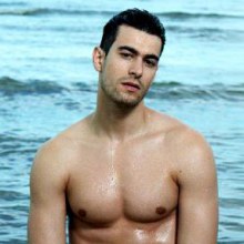 นายแบบหล่อดีครับ