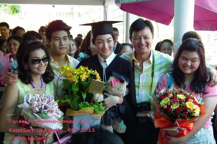 (เก็บตก) แพนเค้ก..รับปริญญา