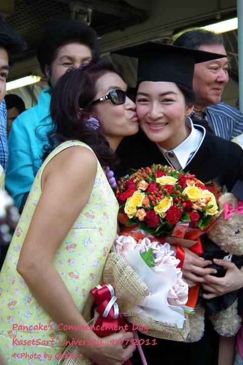 (เก็บตก) แพนเค้ก..รับปริญญา