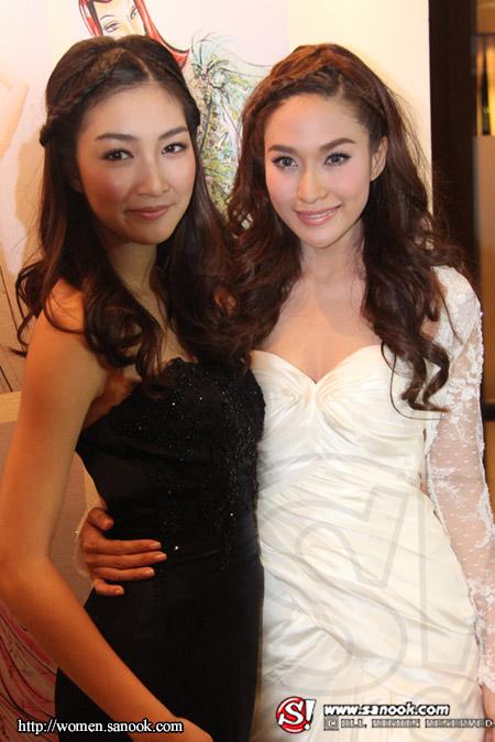 พลอย VS แพนเค้ก ในงานเปิดตัวน้ำหอม Elie Saab