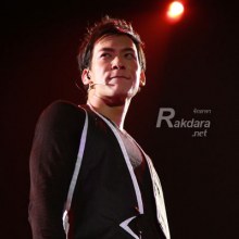 ฮอต บี้ ระเบิดความมันส์ในคอนเสิร์ต Love ไม่กลัว กลัวไม่ Love 