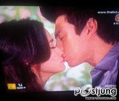 พลอย-โดม