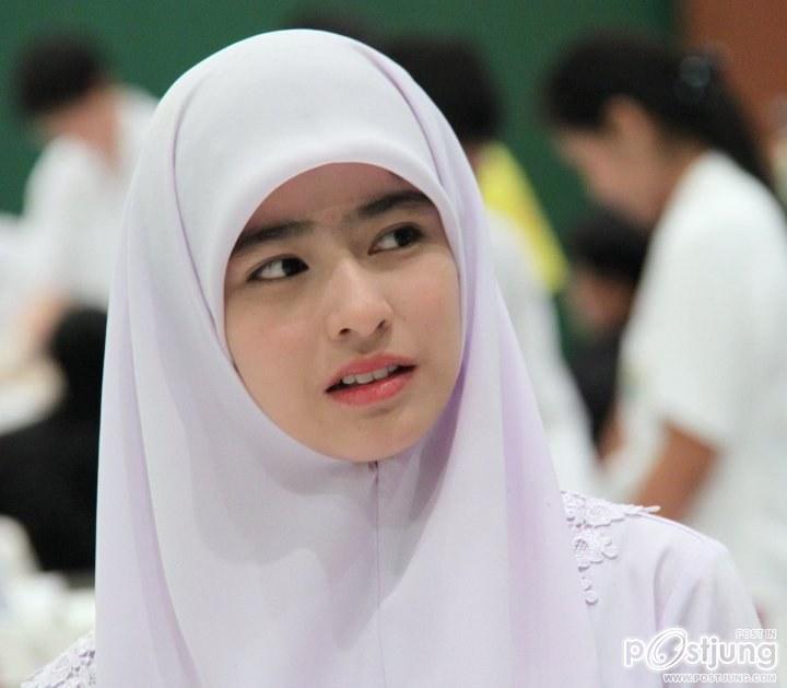 พี่สาวคนนี้น่ารักมากเลย>o<