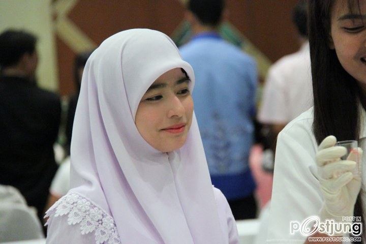 พี่สาวคนนี้น่ารักมากเลย>o<