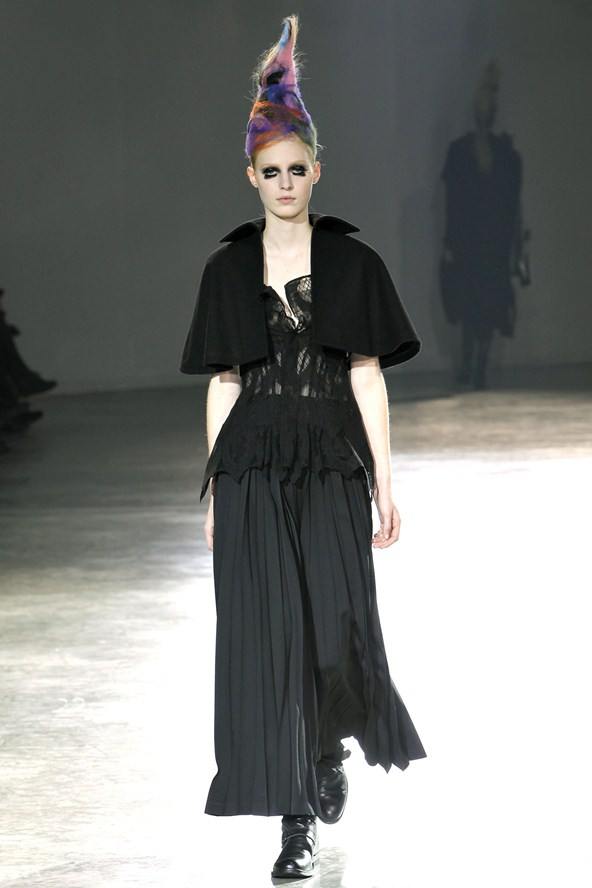 Yohji Yamamoto : Autumn/Winter 2011-12