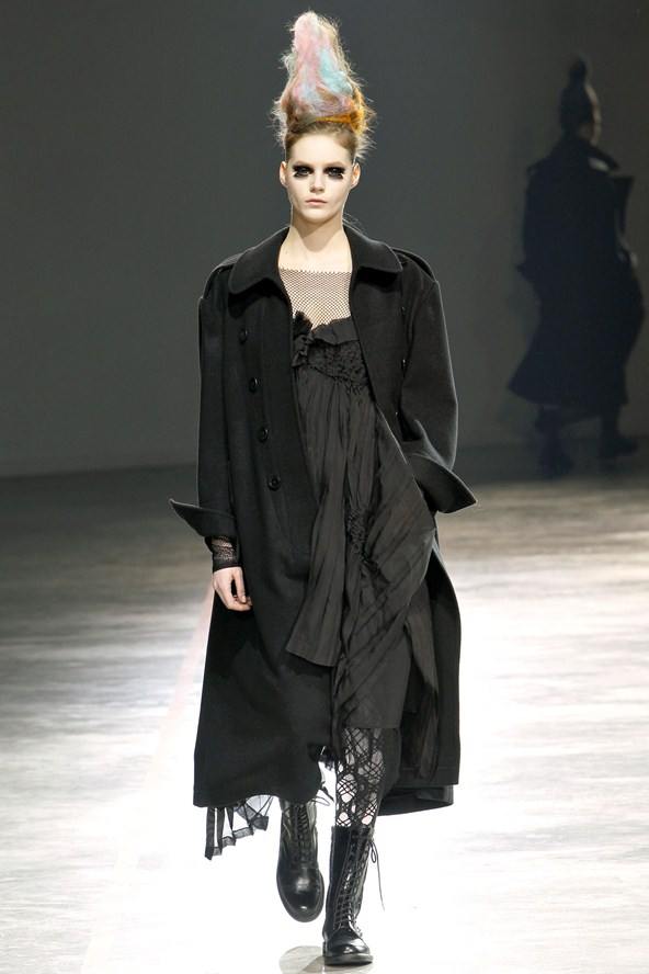 Yohji Yamamoto : Autumn/Winter 2011-12