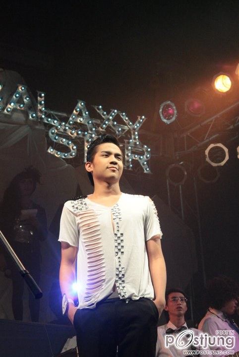 ดาวเดือนพระจอมเกล้าเจ้าคุณทกหารลาดกระบัง 2554