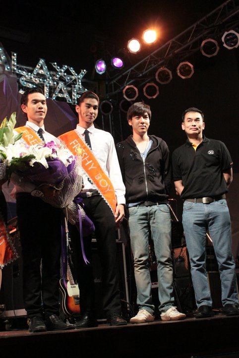 ดาวเดือนพระจอมเกล้าเจ้าคุณทกหารลาดกระบัง 2554