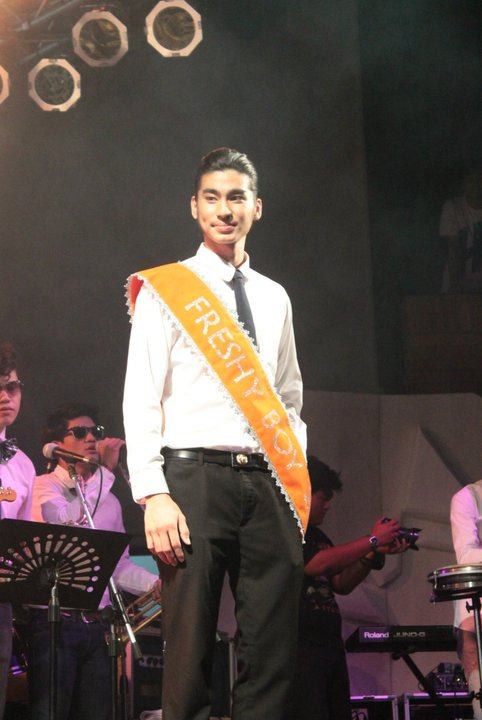 ดาวเดือนพระจอมเกล้าเจ้าคุณทกหารลาดกระบัง 2554