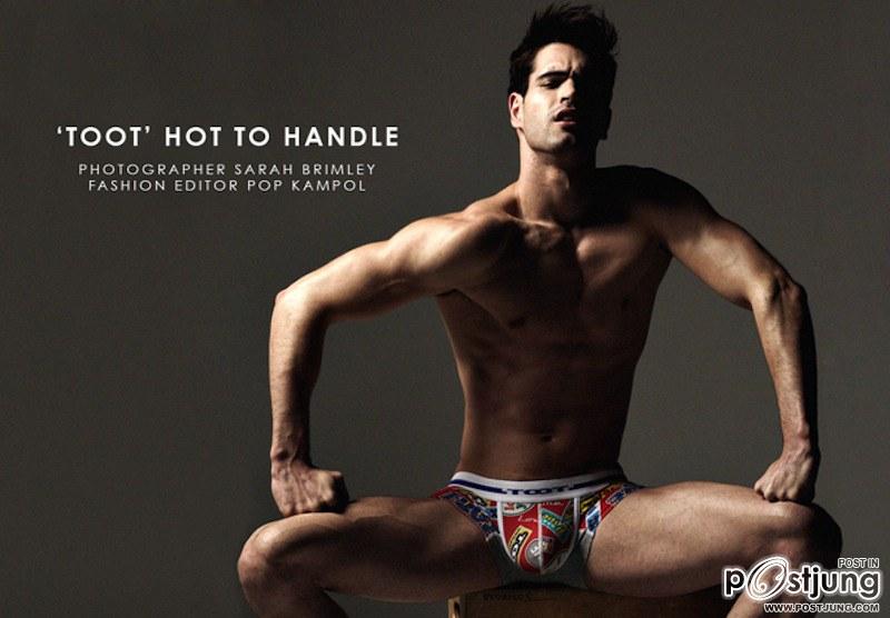 Photoshoot men album 256 &ldquo;TooT Hot To Handle&rdquo;