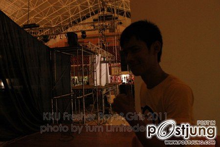 17 น้องโด่งพามาแอบดูเวที