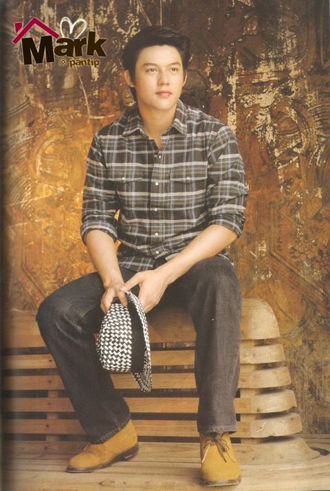 หมาก-ปริญ & ญาญ่า @ ขวัญเรือน no.952 July 2011