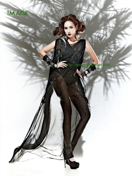 บี น้ำทิพย์ กับลีลาสุดเร่าร้อนแผดเผา @ IMAGE no. 7 July 2011