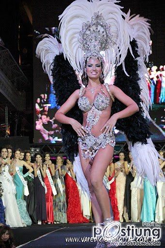 Miss Universo Argentina's national costume  2011