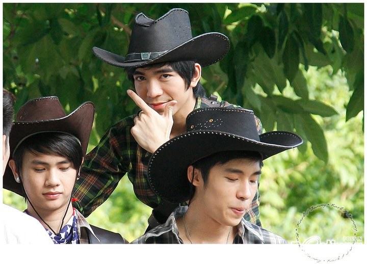 [AF] นัท -ต้อล-ปั๊ม @ KAZZ no. 61 July 2011