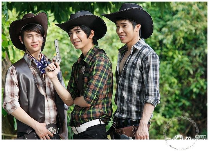 [AF] นัท -ต้อล-ปั๊ม @ KAZZ no. 61 July 2011