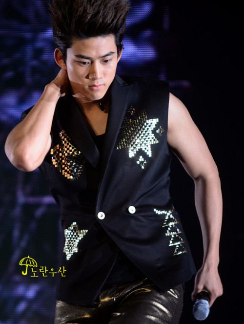 Ok Taecyeon (2PM)