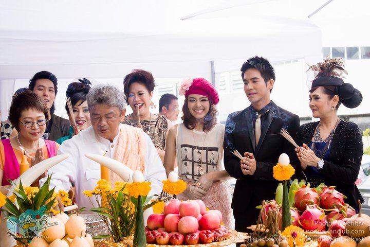 หนูนา & โป๊ป-ธนวรรธน์ งานบวงสรวงซิทคอม &lsquo;วิ้งค์เจ้าเสน่ห์&rsquo;