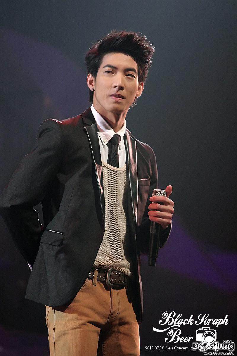 โตโน่ @ คอนเสิร์ตบี้  Love ไม่กลัว กลัวไม่ Love