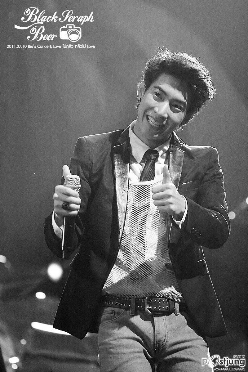 โตโน่ @ คอนเสิร์ตบี้  Love ไม่กลัว กลัวไม่ Love