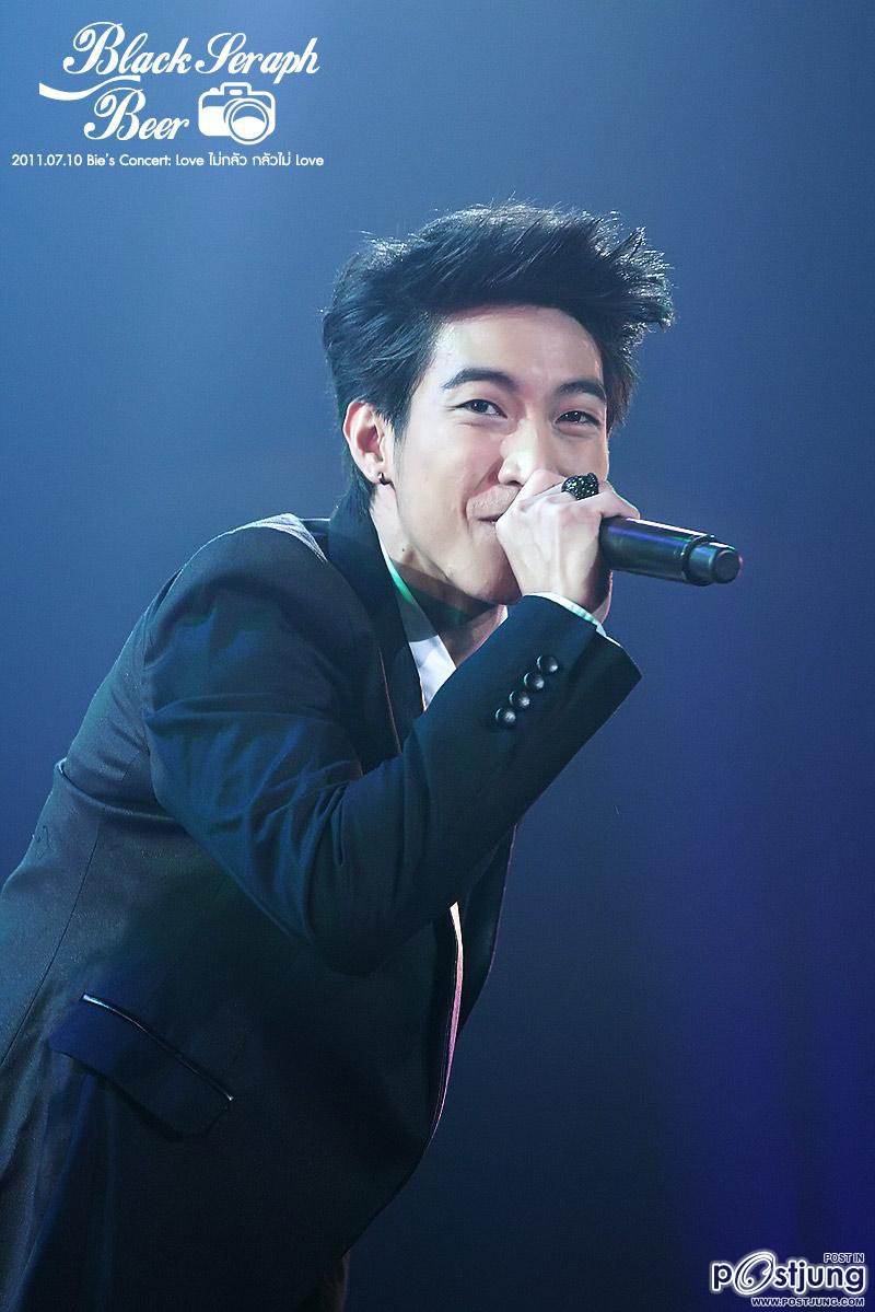 โตโน่ @ คอนเสิร์ตบี้  Love ไม่กลัว กลัวไม่ Love