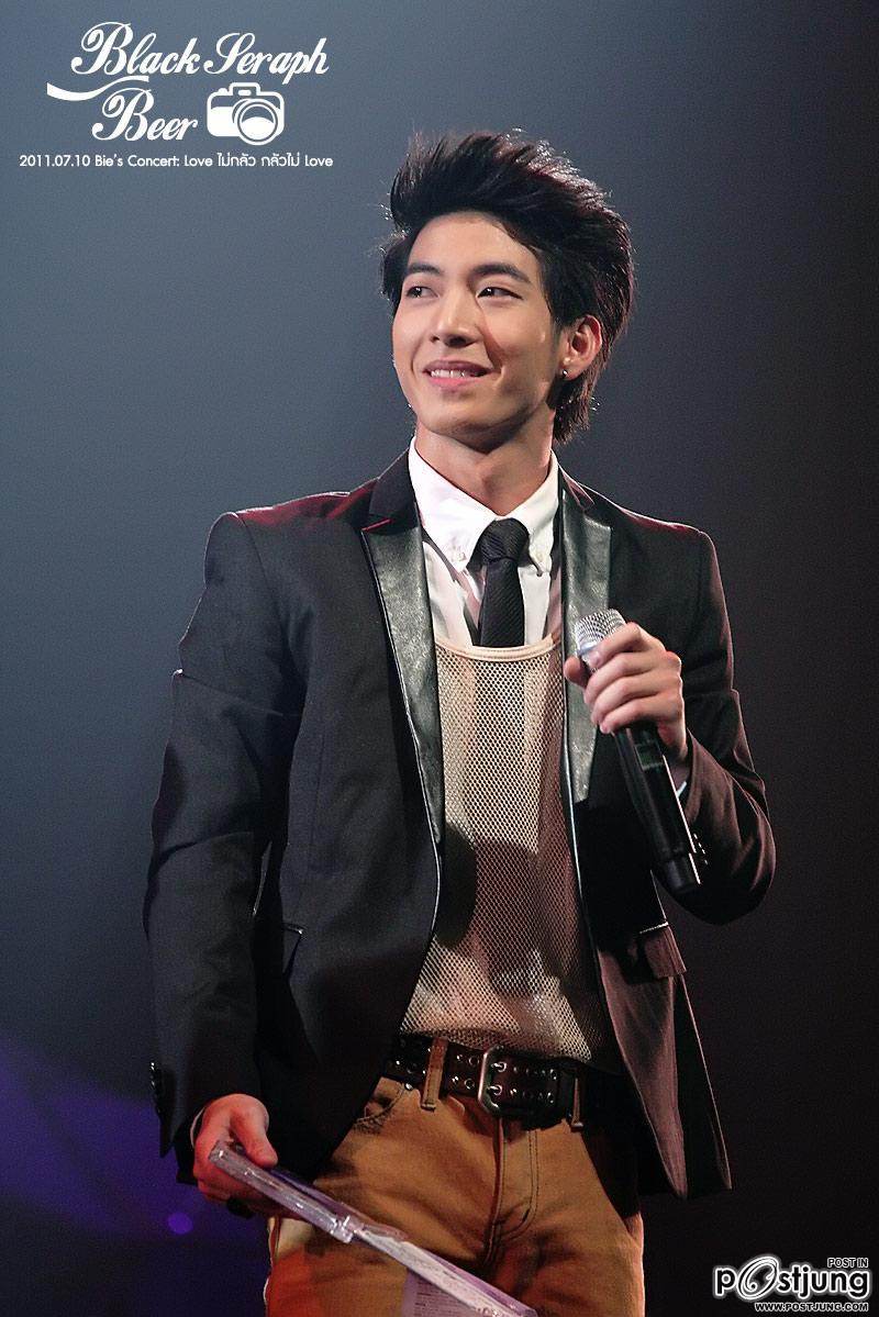 โตโน่ @ คอนเสิร์ตบี้  Love ไม่กลัว กลัวไม่ Love